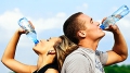 Не бойтесь в жару много пить, организм избавится от лишней жидкости