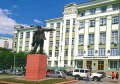 Дворец на задворках главной площади